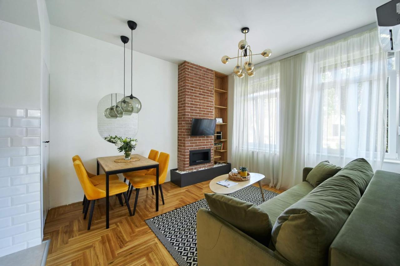 Modern Living Apt - Emberly - Private Parking 诺威萨 外观 照片